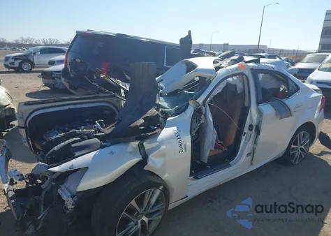 2020 Lexus Is 300 z USA, uszkodzony, nr VIN JTHAA1D2XL5108862